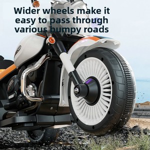 Auto per bambini Mishore per maschi e femmine, auto giocattolo telecomandata ricaricabile, <span class=keywords><strong>moto</strong></span> a tre ruote guidabile. - Product Image 3