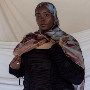 À la mode solide Polyester mousseline de soie foulard <span class=keywords><strong>nouveau</strong></span>-<span class=keywords><strong>né</strong></span> Veet châle Hijab Turban doux ethnique Tudung pour le printemps automne prière - Product Image 4