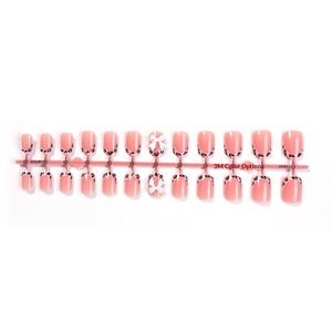 Ventes flash, style français, <span class=keywords><strong>faux</strong></span> ongles carrés en <span class=keywords><strong>marbre</strong></span> rose, motif arc, amovibles, 24 pièces, pour les doigts - Product Image 4