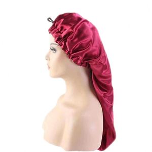 Bonnet en satin extra large uni et tendance avec boutons – Idéal pour le sport, le ski et les affaires - Product Image 1