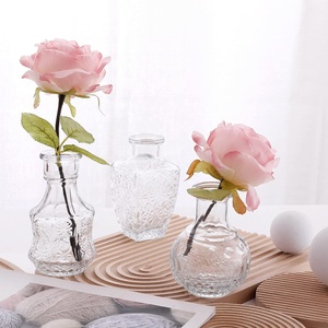 Factory Direct Wholesale Glass Vase <strong>Mini</strong> Bud French <strong>Vintage</strong> Embossed Flower Home Decor Crystal Glass Vase Set - Product Image 2