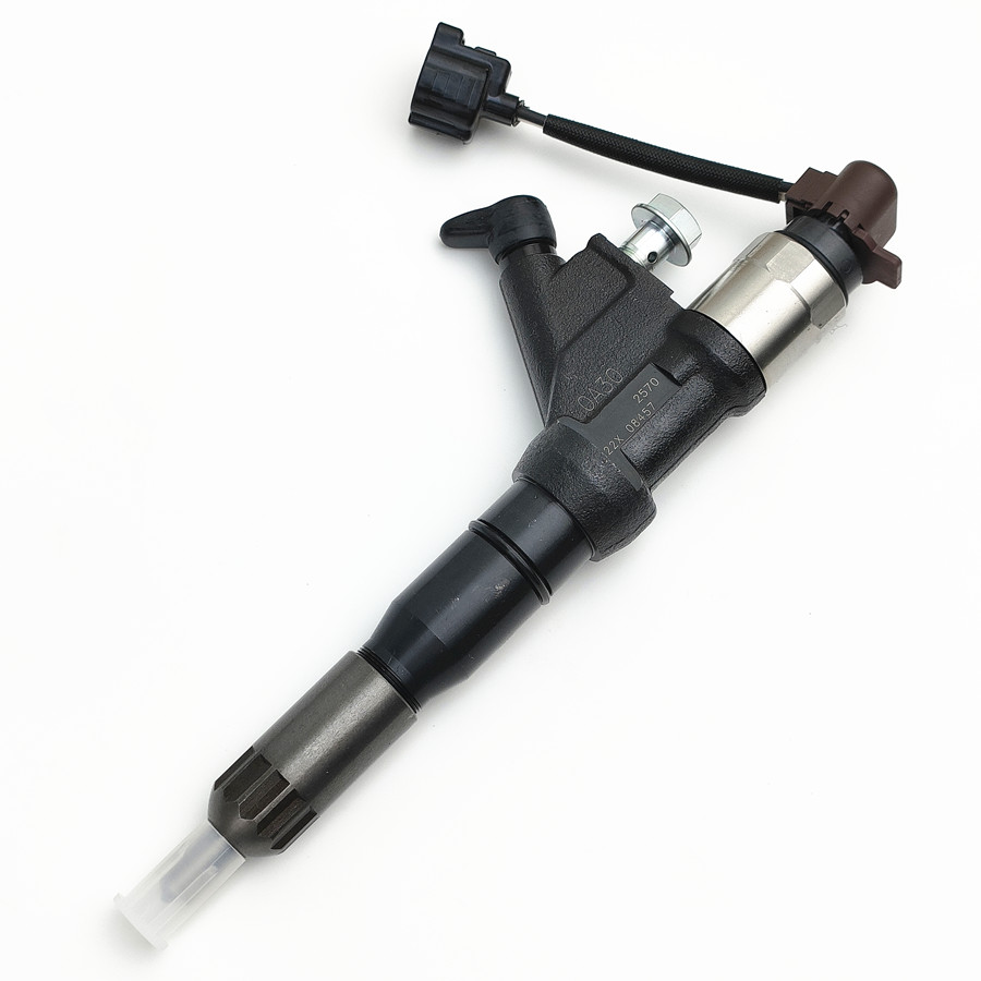 Common Rail Injector 295050-2570 Diesel Injector 23670-E0A30 for HINO