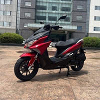 Scooter à essence FORCE 125CC modèle EURO-5 2025 avec boîte arrière, système de refroidissement par eau EFI, freins à disque