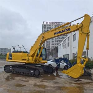 Excavatrices sur chenilles Komatsu d'occasion du Japon d'origine PC240 PC240LC-8 PC250 Série PC300 Pelles sur chenilles puissantes d'une capacité de 22 à 24 tonnes - Product Image 5