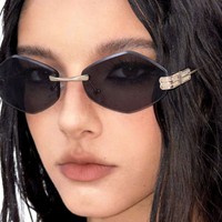 Nouvelles Lunettes de Soleil Métalliques Sans Monture Style Instagram Européen-Américain 2026, Forme Diamant Tendance, Protection UV400