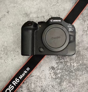 Appareil photo professionnel hybride plein format d'occasion Canon EOS R6 Mark III - Product Image 1