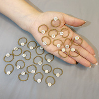 New Fashion Edelstahl perle Elastische Ringe Hochwertige natürliche Süßwassers chale Dould-Side Öltropfen kleber 26 Buchstaben Ring