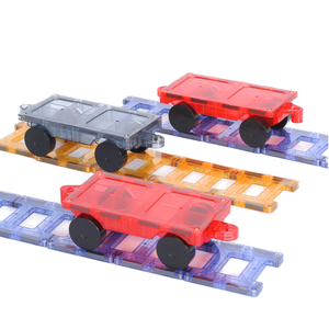 Bloques de Construcción Magnéticos DIY, Juego de Bases para Autos, 4 Piezas, Bases Transparentes de Colores para Camiones, Juguetes de Construcción Magnética para Niños - Product Image 1