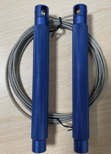 <span class=keywords><strong>Corde</strong></span> à <span class=keywords><strong>sauter</strong></span> YX de haute qualité en PVC et fil d'acier avec poignée en aluminium, outil de fitness et de perte de poids - Product Image 2