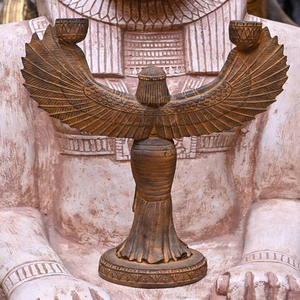 Statua Moderna di una Dea con Ali, Portacandele in Bronzo, Grande Altare Nero dell'Antico Egitto - Souvenir con Incisioni - Product Image 4