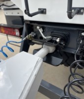 Camion-citerne Sinotruk d'occasion avec transmission manuelle Moteur diesel 6x4 Roue motrice Matériau en acier pour stockage d'huile Vente de Dubaï