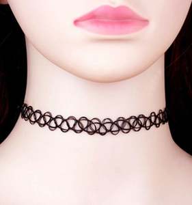 Collares al por mayor: Nuevos collares elásticos vintage tipo tatuaje para mujer, estilo punk retro gótico con colgantes elásticos. - Product Image 3