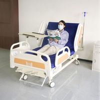 Lit médical manuel à 3 manivelles, multifonctionnel, pour patient, avec table de lit, poteau porte-perfusion et barrières latérales