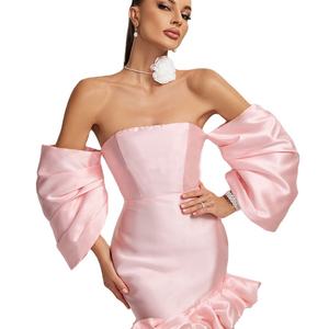 Robe de cocktail rose pour femme, tendance été, design de créateur, sans bretelles, manches bouffantes, asymétrique, élégante, courte - Product Image 1