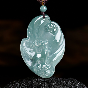 Véritable jadeite naturelle de qualité A, de couleur bleu eau, de la marque Red Deer (un seul cerf), livrée avec un pendentif en jade de qualité glace pour vous. - Product Image 4