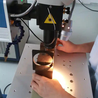Nouvelle machine de soudage laser YAG industrielle pour la réparation de moules, haute puissance instantanée 200W, CNC automatisée pour la soudure de précision des fissures et l'outillage.