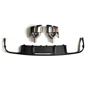 Diffusore Posteriore W218 con Terminale Sportivo in Nero Lucido/Look Carbonio per <span class=keywords><strong>Mercedes</strong></span> CLS63 W218 2012-2017 (Sostituzione) - Product Image 3