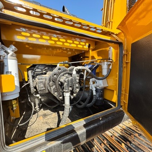Excavatrice Sany d'occasion importée avec livraison gratuite, modèle SANY235C, pour chantier de construction, à vendre - Product Image 4