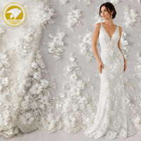 Tissu en tulle brodé de fleurs 3D de haute qualité pour robe de mariée, avec des strass brodés à la main pour sac à jouets de mariage