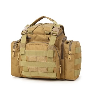 Sac à bandoulière et sac banane convertible <span class=keywords><strong>3</strong></span>-en-1 de style tactique, sac <span class=keywords><strong>utilitaire</strong></span> multi-poches pour l'extérieur avec pochettes détachables - Product Image 2