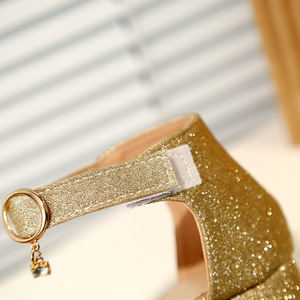 Sandalias plateadas con tacón para niñas, estilo princesa de verano, suela suave, cierre de velcro antideslizante - Product Image 4