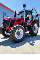 Langlebiger Diesel-Traktor Landwirtschaftlicher Traktor Mit Anbaugeräten 4WD-Traktor mit Frontlader Wesentliche Motor- und Pumpenkomponenten