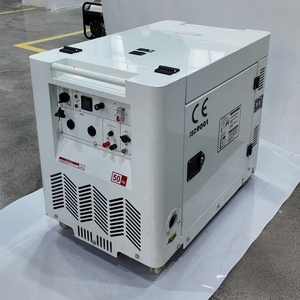 Générateur diesel silencieux 9,0 kW monophasé/triphasé pour usage commercial et environnements nécessitant une faible sonorité - Product Image 2