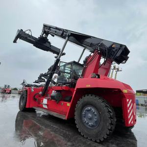 รถยกตู้คอนเทนเนอร์มือสองราคาถูก 45 ตัน ยี่ห้อ Kalmar รุ่น Reach Stacker สำหรับงานโลจิสติกส์ ใช้ในลานตู้คอนเทนเนอร์ รับประกัน 1 ปี - Product Image 3