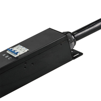PDU triphasé intelligent pour rack avec 24 prises C19, sortie totale 63A/100A, surveillance et contrôle, MQTT, SNMP, IPv6, personnalisable