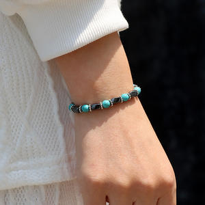 Bracelet de perles en pierre naturelle Vente en gros Énergie Aimant Hématite Bouton Perles Bracelet élastique Accessoires pour femmes et hommes - Product Image 2