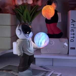 Haut-parleur Bluetooth Ciel Étoilé Rêveur Lampe Planète Cadeau Créatif de Bureau Lampe Astronaute Subwoofer Petit Haut-parleur - Product Image 5