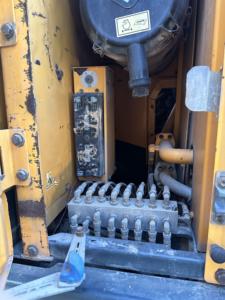 รถขุดตีนตะขาบดีเซลมือสองฮุนได220-9S ราคาคุ้มค่า (22ตัน) สำหรับการสร้างถนนและโครงการเหมืองหิน - Product Image 4