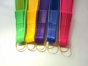 Éventails pliants personnalisés colorés de 23 cm – Idéaux pour l'été, en plastique, à tenir à la main - Product Image 6