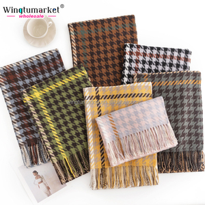 Logo personnalisé mode écharpes châles de luxe glands hommes doux <span class=keywords><strong>fausse</strong></span> laine chaud hiver pied de poule Pashmina écharpe ethnique pour les femmes - Product Image 1