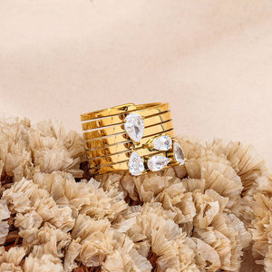 Anello in Acciaio Inossidabile con Zirconia Pavé, Impermeabile, di Alta Qualità, Stile Moda, per Donna - Product Image 4