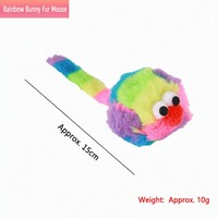 Jouet pour chat en peluche arc-en-ciel personnalisable, en gros, en stock, avec son, rembourré de sable, longue queue de 20 cm, résistant aux morsures, pour le jeu autonome
