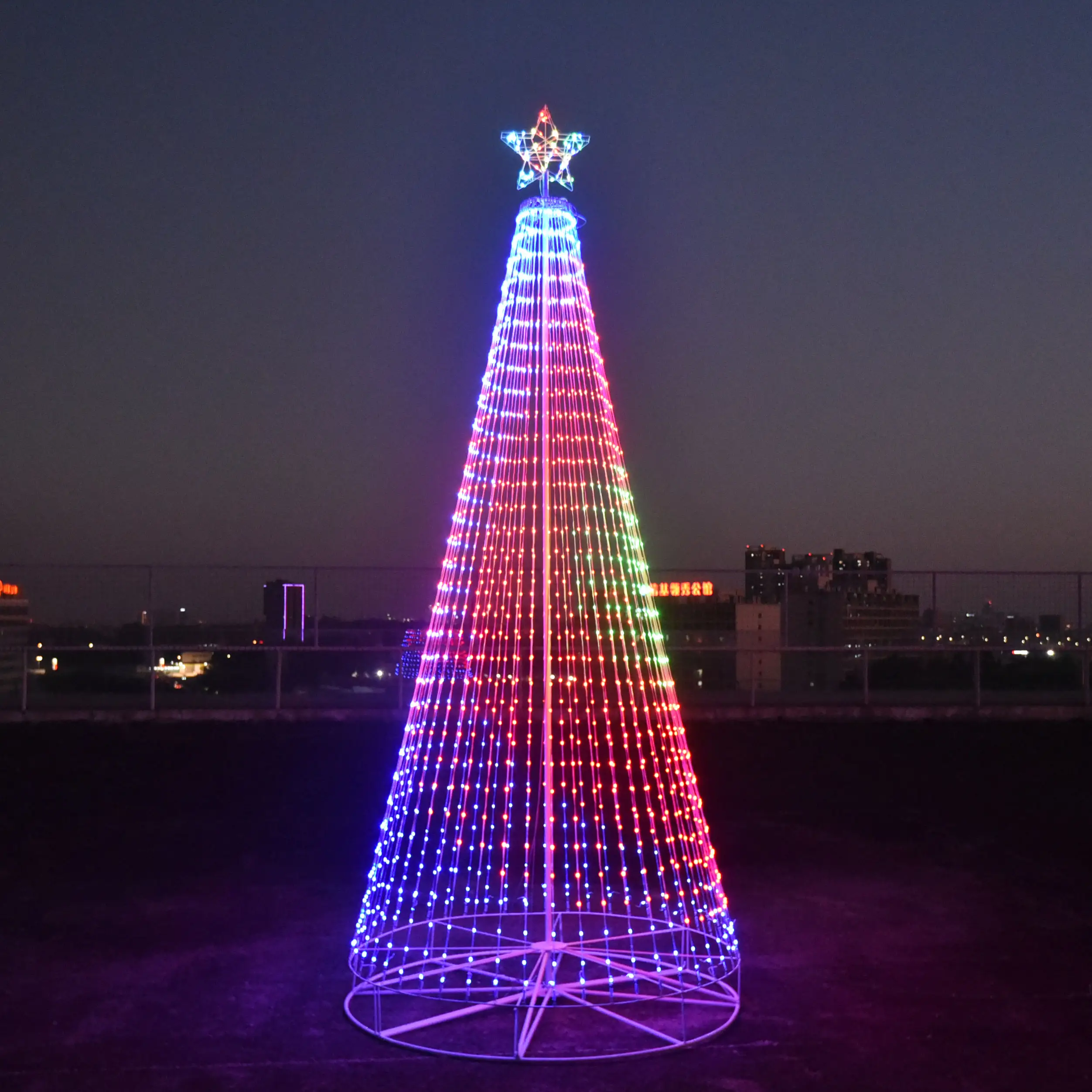 आउटडोर उपयोग dmx पिक्सेल पेड़ पेड़ स्मार्ट एलईडी प्रकाश शो का नेतृत्व किया आरजीबी पिक्सेल मेगा पेड़ क्रिसमस की छुट्टी विशाल धातु फ्रेम सजावट