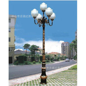 Elegante Lámpara de Jardín Exterior de Bronce con LED, Farola de Múltiples Cabezas para Iluminación de Patio - Product Image 1