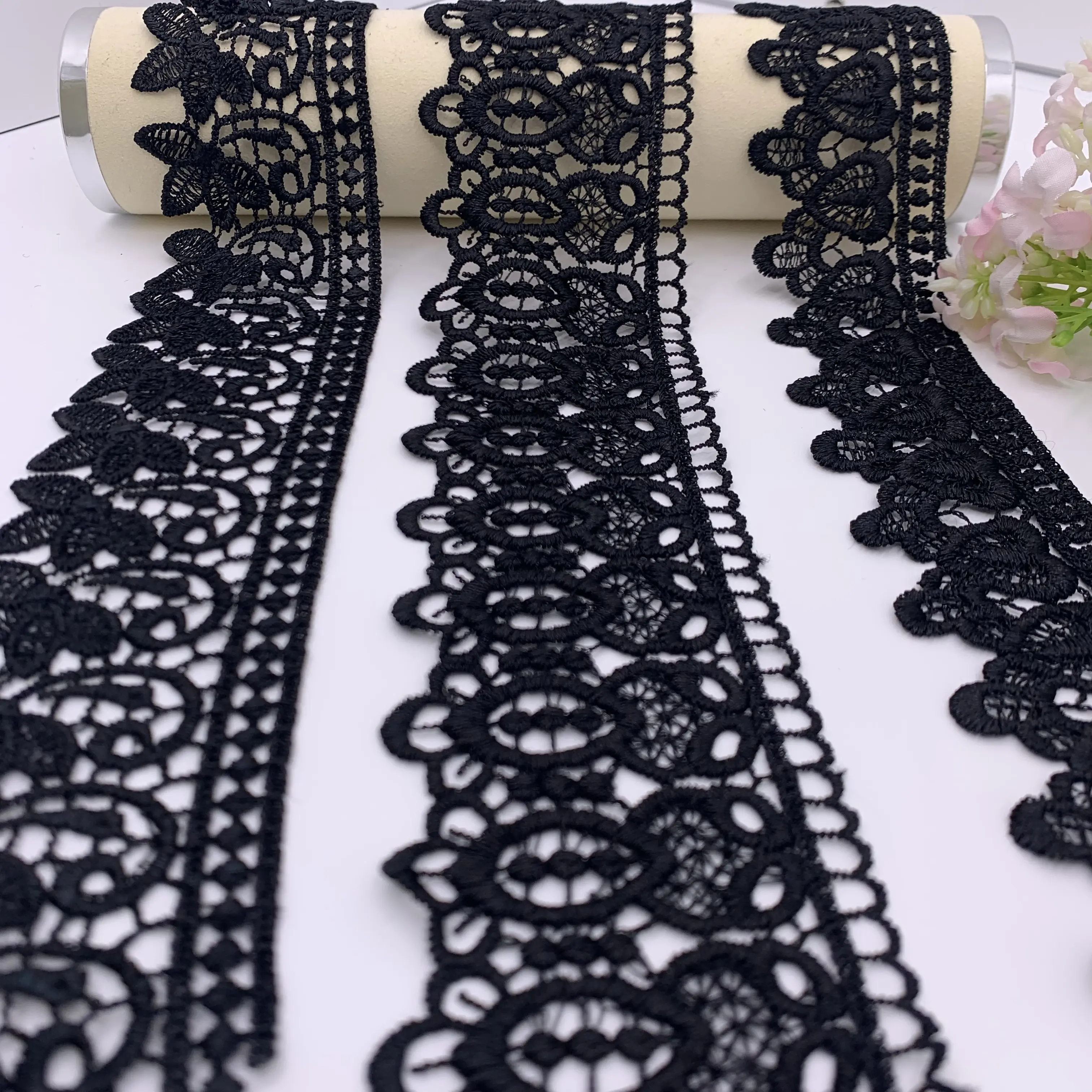 Hot Selling Chemical Renda Lace Polyester 3d Guipure Embroidery Trimming Lace For Wedding