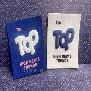 Etichette in gomma con Logo stampato personalizzato etichette in gomma siliconica etichette in poliestere tessuto in gomma per abbigliamento - Product Image 2