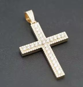 Luxe 14K Or Jaune 3D Croix Pendentif Élégant Hip Hop Conception Princesse Coupe Simulé 925 En Argent Sterling Fine Pendentifs Charmes - Product Image 4