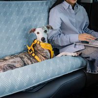Vente directe usine : Protection de siège auto pour animaux de compagnie en tissu soie glacée Summer Sky, idéale pour les voyages en extérieur