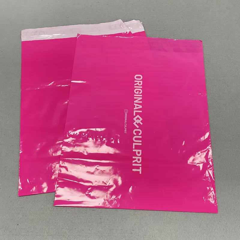 ถุงส่งไปรษณีย์พลาสติกกันน้ำมีโลโก้ที่กำหนดเองสีชมพูร้อนกระเป๋าสำหรับจัดส่ง