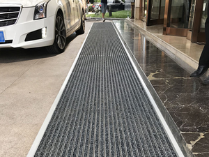 <span class=keywords><strong>Tapis</strong></span> d'entrée en aluminium de qualité industrielle, installation encastrée, antidérapant, résistant, piège à saleté pour l'entrée des aéroports - Product Image 3
