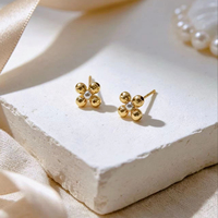 Vente en gros de boucles d'oreilles clous en or massif 18 carats facetté, motif trèfle à quatre feuilles, AU750, coupe diamant, pour femmes, bijoux fins