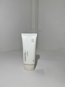 Protector Solar Centella Más Vendido de Mixson, Protege Contra los Rayos UV Sin Ser Grasoso, 50g. Protector Solar Coreano para el Cuidado de la Piel con SPF <span class=keywords><strong>50</strong></span>. - Product Image 1