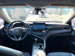 Toyota Camry 2021 d'<span class=keywords><strong>occasion</strong></span> en bon état, 5 places, berline, boîte <span class=keywords><strong>automatique</strong></span>, sièges en cuir, conduite à gauche, caméra arrière, pneus R17, véhicules d'<span class=keywords><strong>occasion</strong></span> - Product Image 5
