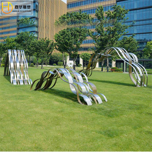 Escultura de Acero Inoxidable Jiahua, Arte Metálico Abstracto Irregular Hecho a Mano para Montaje en Suelo Exterior - Product Image 1