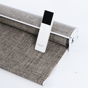 Stores enrouleurs électriques occultants et imperméables personnalisés pour bureau, stores verticaux motorisés en plastique pour extérieur - Product Image 4