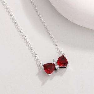 Romántico Conjunto <span class=keywords><strong>de</strong></span> Joyería <span class=keywords><strong>de</strong></span> <span class=keywords><strong>Plata</strong></span> <span class=keywords><strong>de</strong></span> Ley 925 con Colgante <span class=keywords><strong>de</strong></span> Corazón <span class=keywords><strong>de</strong></span> Circonita para Mujer: <span class=keywords><strong>Collar</strong></span>, Pendientes <span class=keywords><strong>y</strong></span> Anillo - Product Image 4